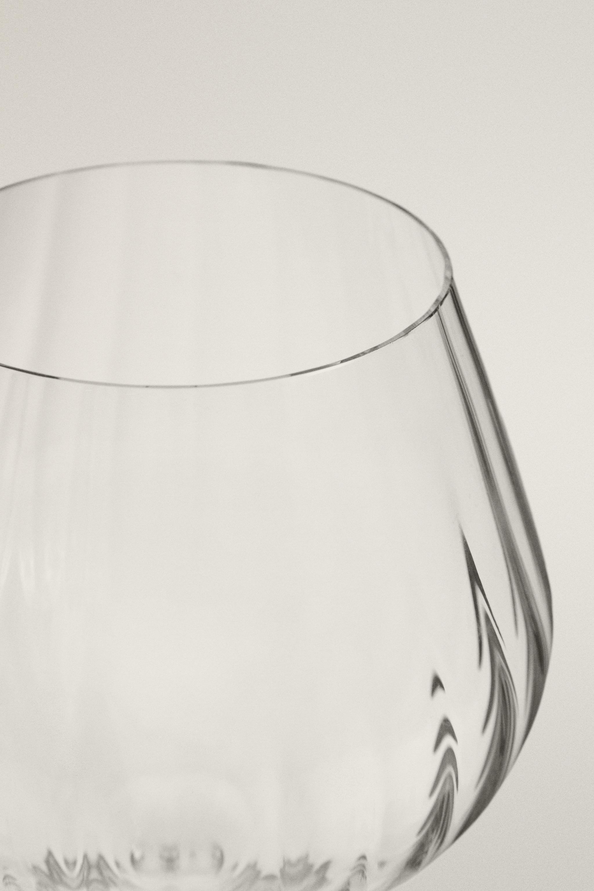 WAVE EFFECT BOHEMIA CRYSTAL WINE GLASS